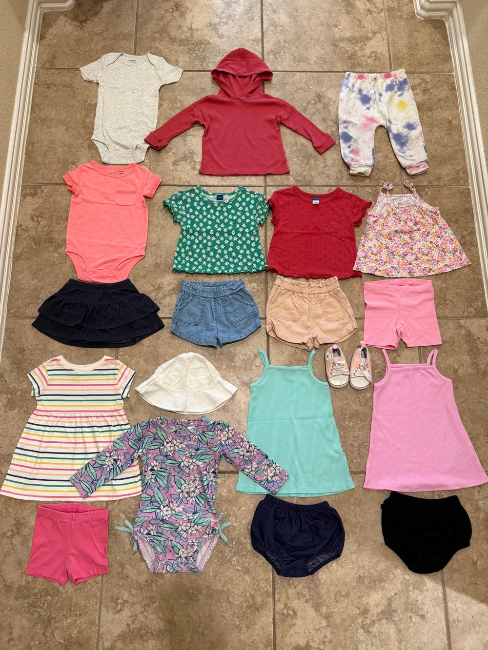18 Month Girls Summer Clothes & Swim Bundle (Carters Old Navy Rufflebutts GAP)
